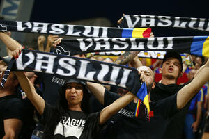 Navijači pomažu Rumunima da izađu iz krize: Pun stadion čeka...