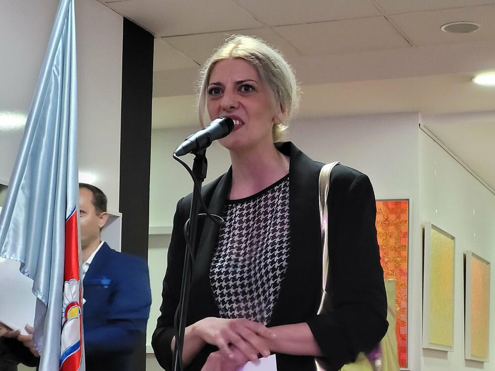 <p>"Festival dramskih amatera je više od pola vijeka mjesto okupljanja najboljih ostvarenja iz oblasti dramskog amaterizma Crne Gore i sredina u kojoj je kultura postala važan i dominantan javni sadržaj”, kazao je Smolović</p>