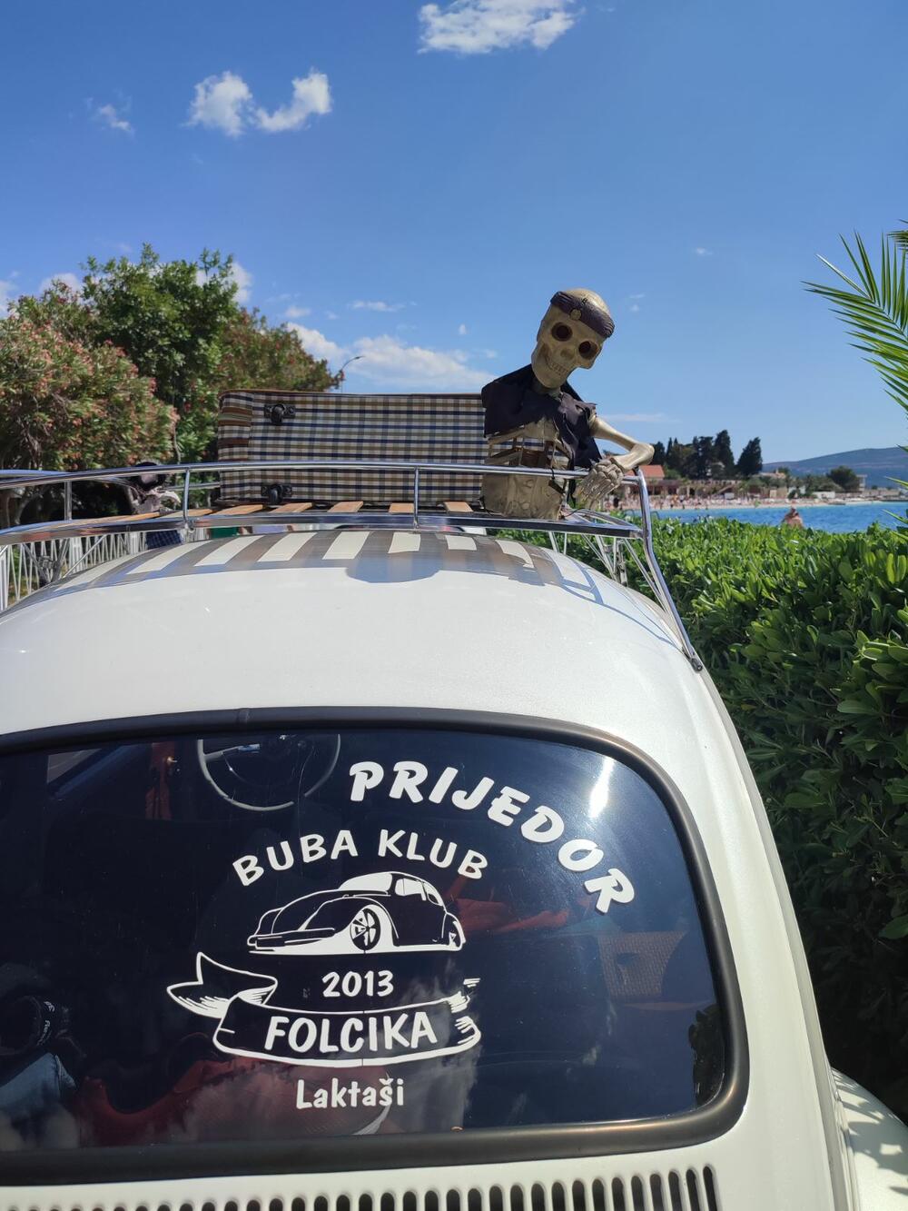 <p>Apsolutna zvijezda izložbe bio je fantastično očuvani "transporter T1" iz Srbije, u danas vrlo rijetko sačuvanoj varijanti "putara", odnosno duple putnilke kabine i tovarnog prostora sa ceradom na repu</p>