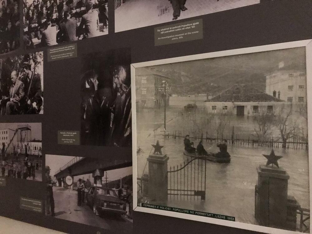 <p>Da bi se dočarao osjećaj hladnoće, skučenosti, u naletima i klaustrofobije, nisu dovoljne samo fotografije ili snimci - zaista je potrebno proći kroz hodnike i 24 sobe</p>