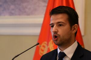 Milatović: Pribilović da objasni zašto u žaru revanšizma crta metu...