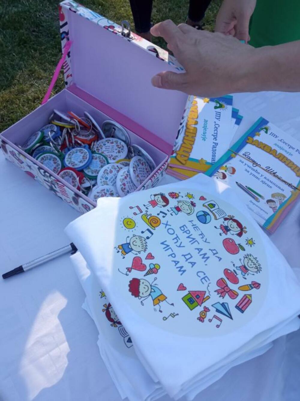 <p>Ovogodišnja kampanja upisa u predškolske ustanove odvija se u svakoj lokalnoj sredini i dio je projekta “Dostupno, kavalitetno, pravično rano učenje za svu djeci u Crnoj Gori”, koji realizuje Ministarstvo prosvjete u saradnji sa Kancelarijom UNICEF-a u našoj državi</p>