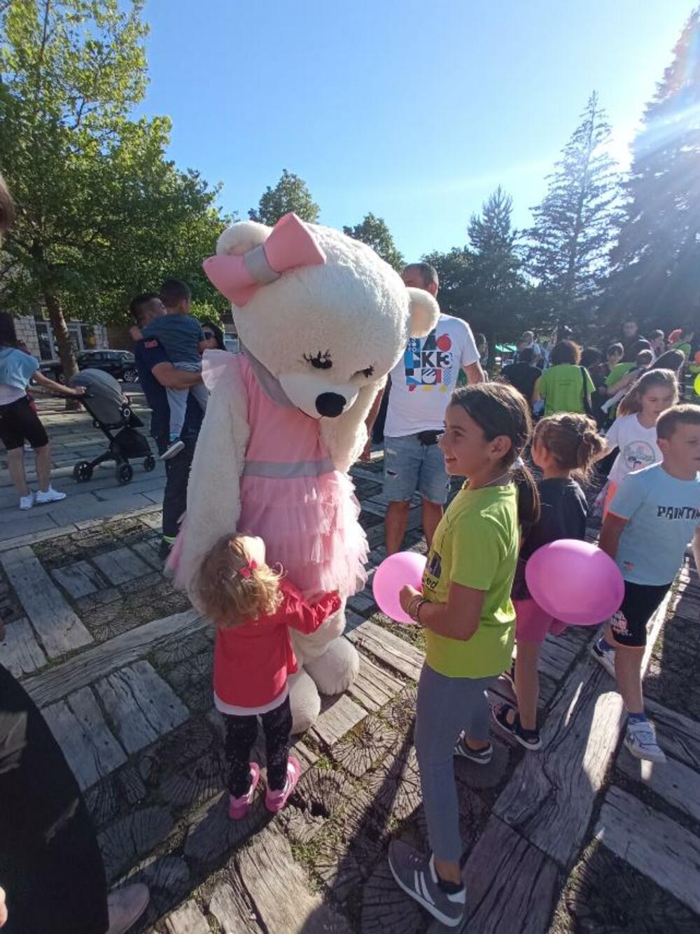 <p>Ovogodišnja kampanja upisa u predškolske ustanove odvija se u svakoj lokalnoj sredini i dio je projekta “Dostupno, kavalitetno, pravično rano učenje za svu djeci u Crnoj Gori”, koji realizuje Ministarstvo prosvjete u saradnji sa Kancelarijom UNICEF-a u našoj državi</p>