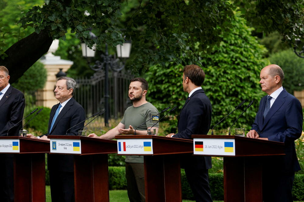 Zelenski sa liderima Francuske, Njemačke, Italije i Rumunije juče u Kijevu, Foto: Rojters