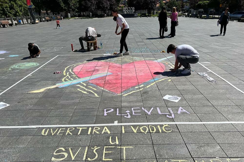 Karikatura na Trgu "13. jul, Foto: Opština Pljevlja