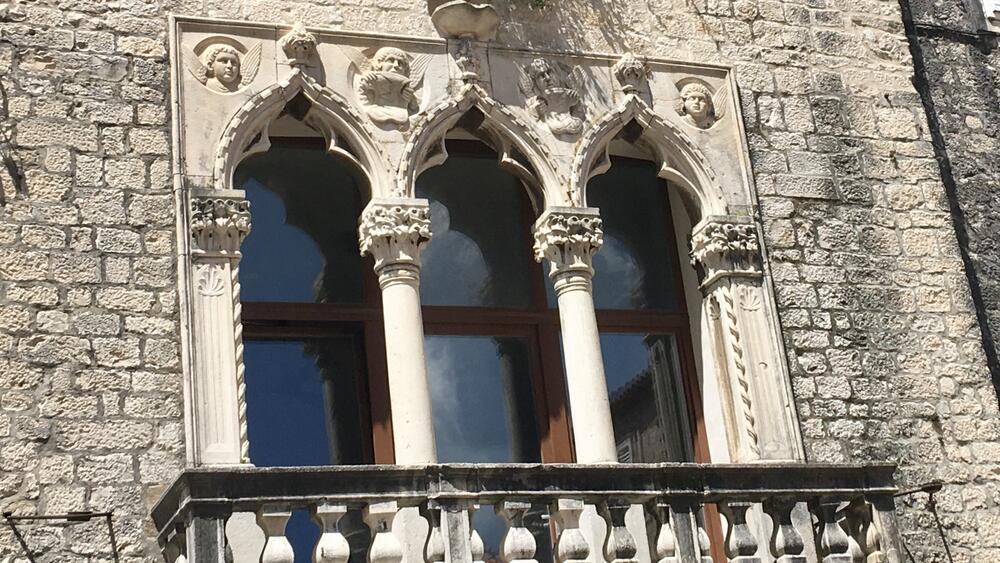 Palata Ćipiko, detalj