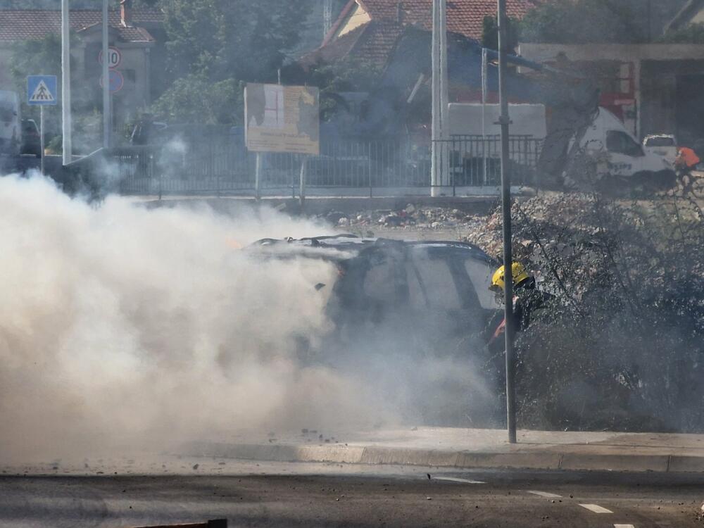 <p>Prema nezvaničnim informacijama iz podgoričke Službe zaštite i spašavanja "Vijestima" je saopšteno da su o slučaju obavijestili Upravu policije</p>