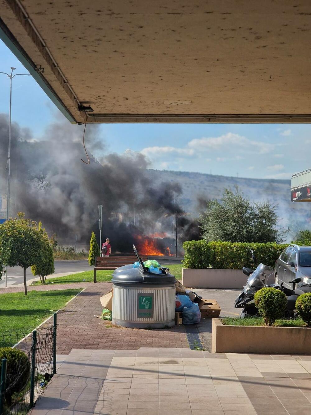 <p>Prema nezvaničnim informacijama iz podgoričke Službe zaštite i spašavanja "Vijestima" je saopšteno da su o slučaju obavijestili Upravu policije</p>