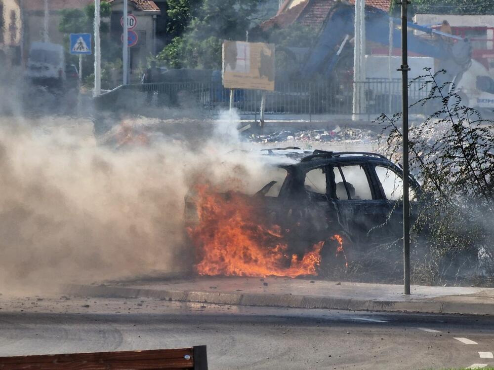 <p>Prema nezvaničnim informacijama iz podgoričke Službe zaštite i spašavanja "Vijestima" je saopšteno da su o slučaju obavijestili Upravu policije</p>