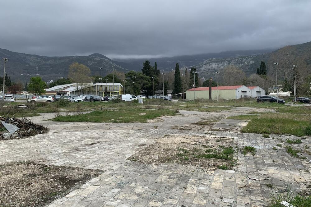 Parcela na kojoj su Turci najavili početak gradnje, Foto: Vuk Lajović