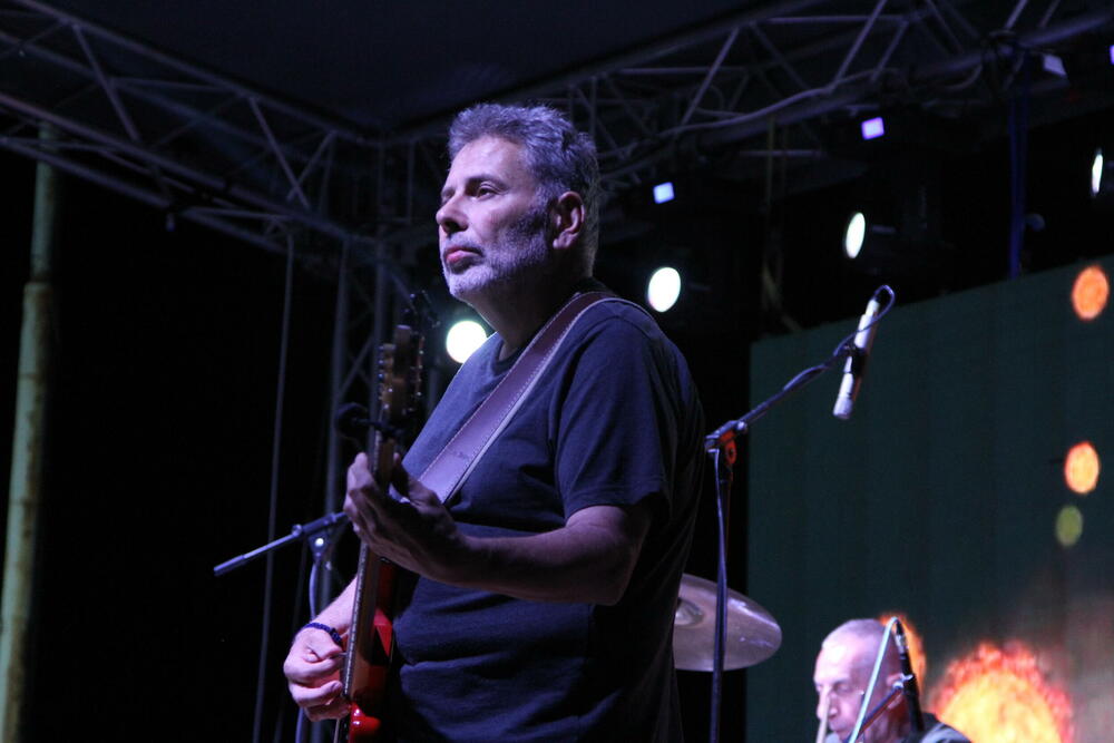 <p>Boje domaće scene druge večeri festivala branio je kolašinski "Rudolf", grupa koja je u gradu pod Trebjesom – svoja na svome</p>