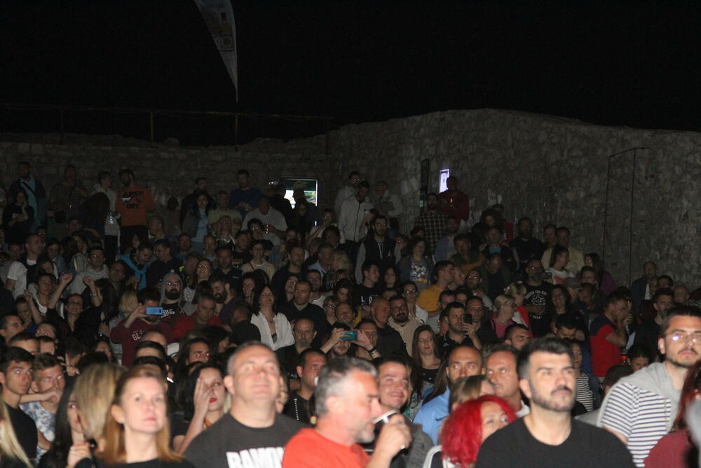 <p>Boje domaće scene druge večeri festivala branio je kolašinski "Rudolf", grupa koja je u gradu pod Trebjesom – svoja na svome</p>