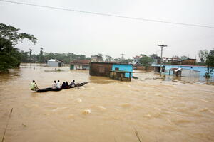 U Bangladešu poplave izazivaju probleme sa vodom za piće i hranom