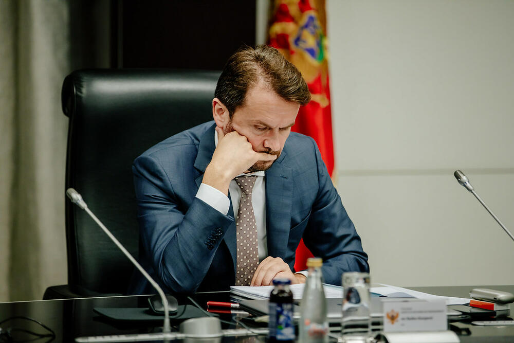 DF da ne izigrava 'ljutu' opoziciju, a iza scene 'traži' da zadrži funkcije 'po dubini': Konjević