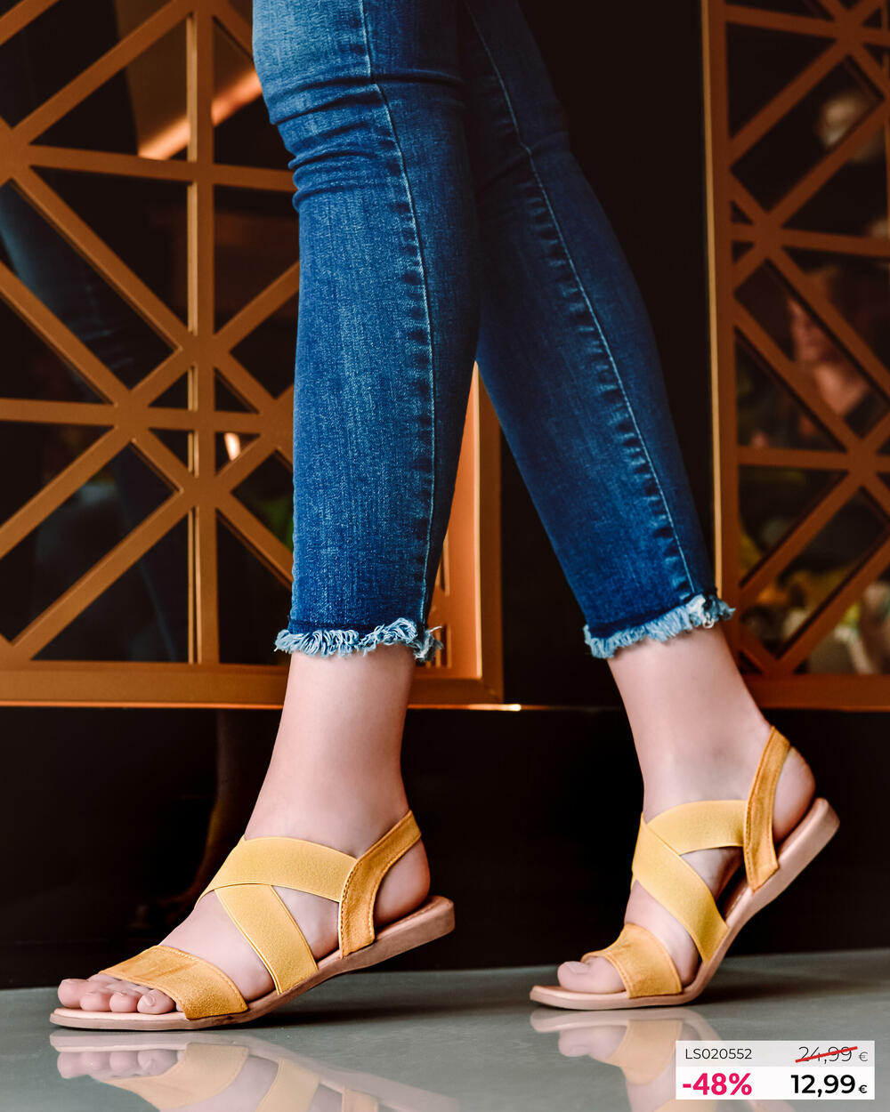 <p>Vreli ljetnji popusti su počeli! iskoristite ove fenomenalne akcije za kompletiranje svog plažnog outfita, za predstojeće svečanosti, za odlazak na posao, i mnoge druge prilike – dok uz sve to vaš porodični budžet “cvjeta”!</p>