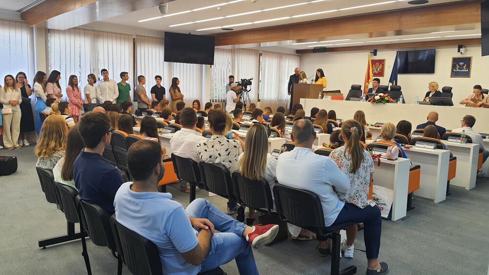 Budva priznanje Luča