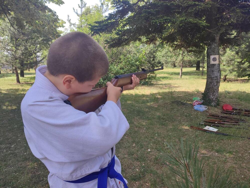 <p>"Nadam se da su među vama i oni koji će u budućnosti afirmisati ne samo naš grad, nego i Crnu Goru. Ovo je manifestacija koja na pravi način mladim sportistima prenosi univerzalna olimpijska načela - izvrsnost, prijateljstvo i poštovanje", kazala je Petrović Njegoš</p>