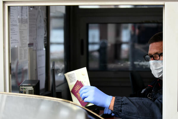 Turizam će raširiti koronu, ali ne naglo