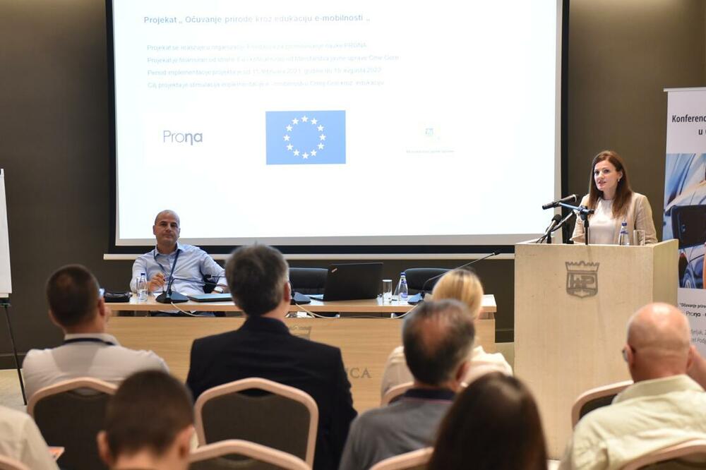 Sa konferencije, Foto: mediabiro.tv