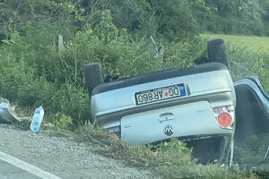 Bez povrijeđenih u nezgodi na putu Danilovgrad - Podgorica: Vozilo...