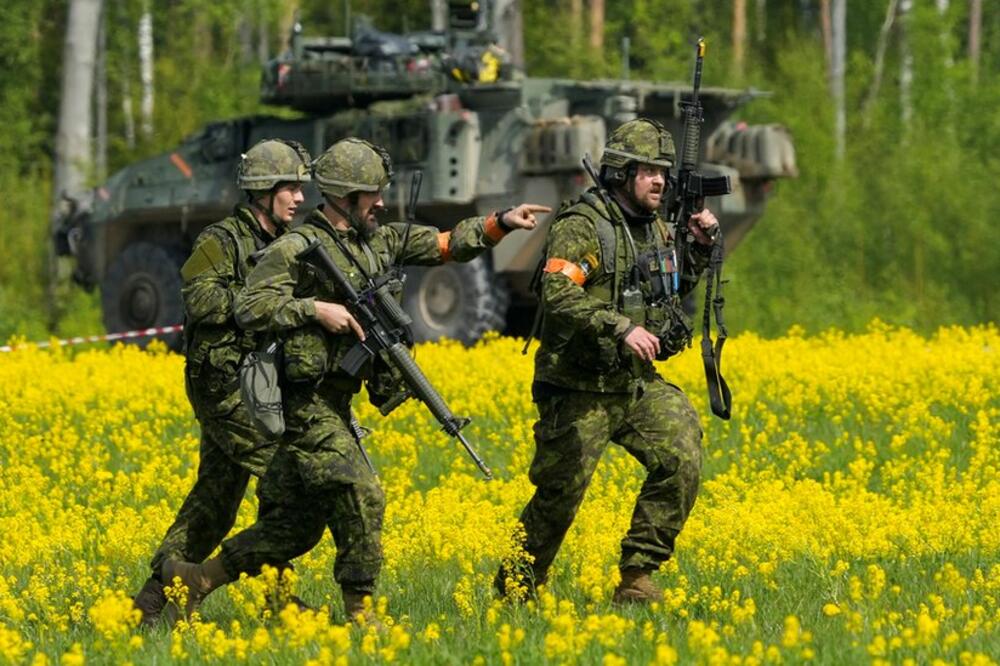 Kanadske NATO trupe tokom vojne vežbe u Letoniji, Foto: Reuters