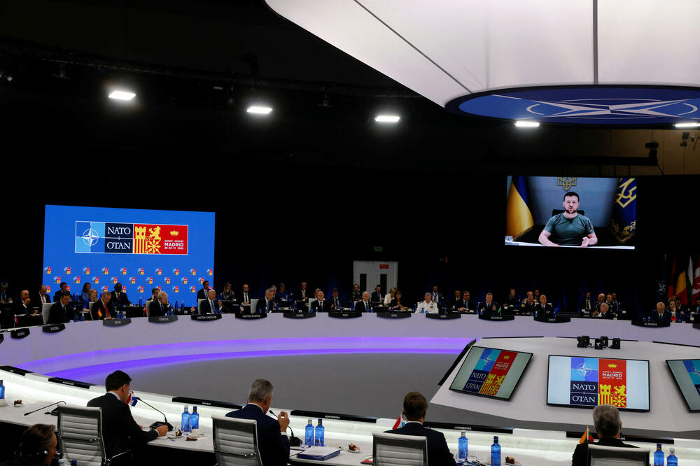 Zelenski tokom virtuelnog obraćanja na NATO samitu u Madridu, Foto: Reuters