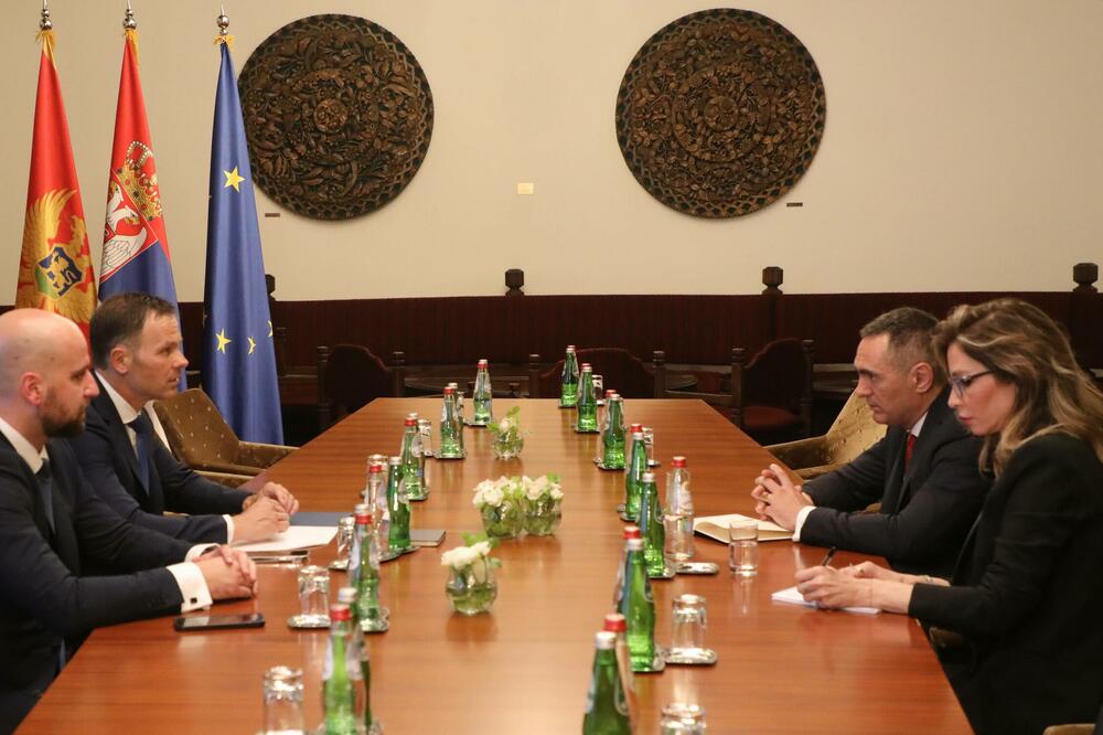 Sa sastanka, Foto: BETAPHOTO/KANCELARIJA ZA SARADNJU SA MEDIJIMA VLADE SRBIJE/SLOBODAN MILJEVIC
