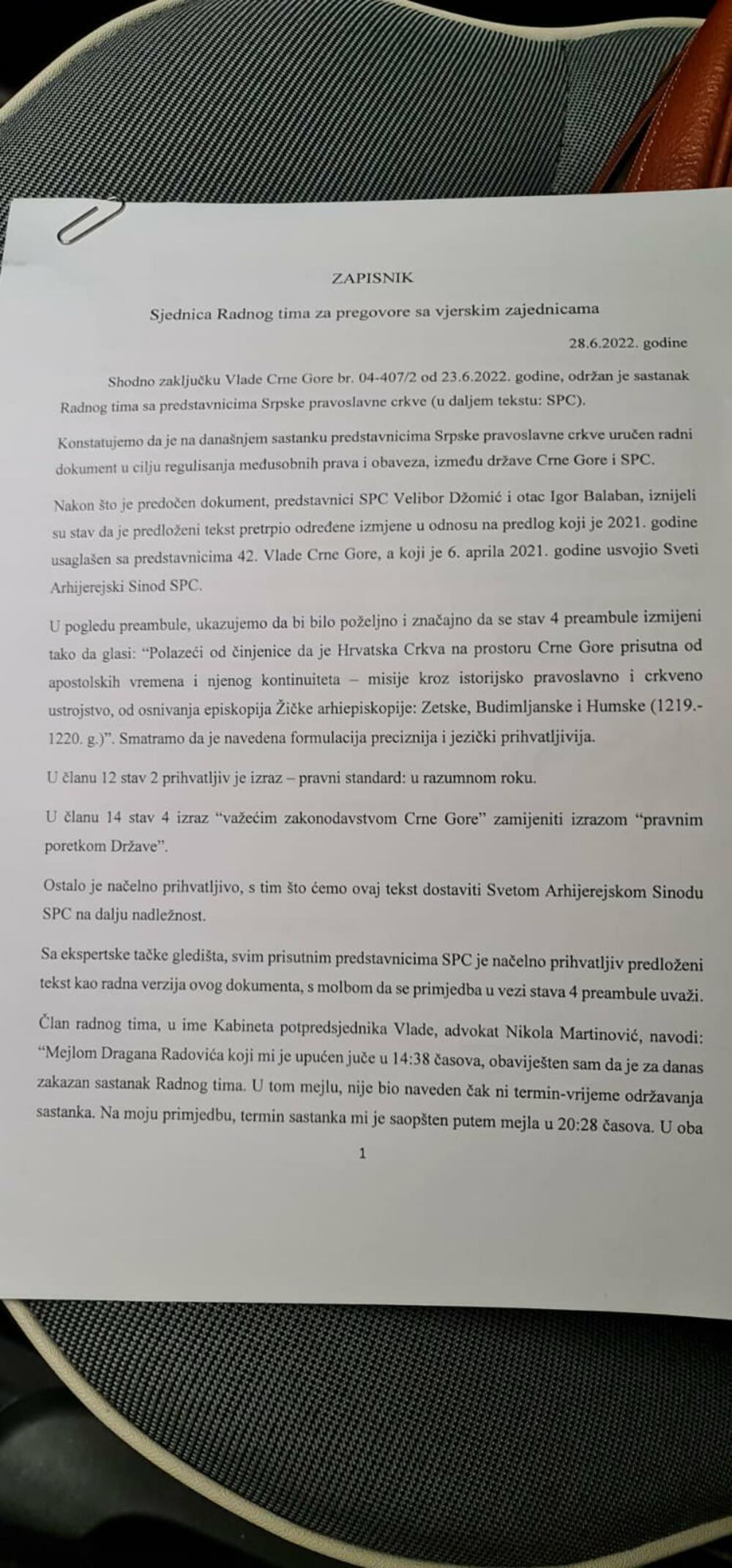 <p>Premijer Dritan Abazović danas je, tokom zvanične posjete Srbiji, poručio da predstavnici Socijaldemokratske partije (SDP) i Demokratske partije socijalista (DPS) nijesu imali bili upoznati s tekstom temeljnog ugovora i da nisu imali primjedbe na normativni dio</p>