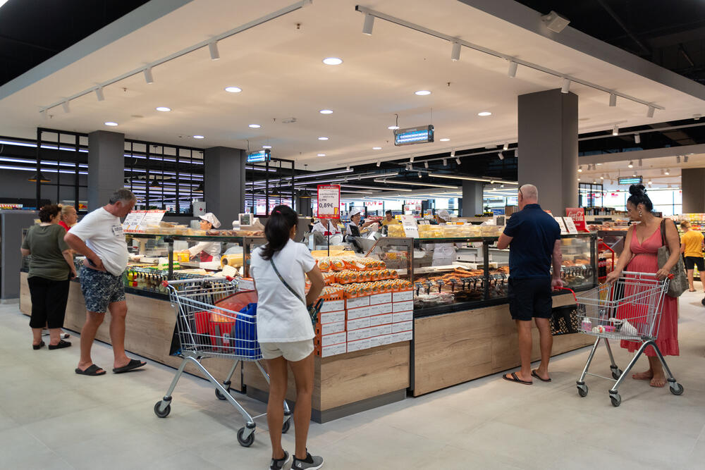 <p>Pogledajte kako je bilo na otvaranju</p>