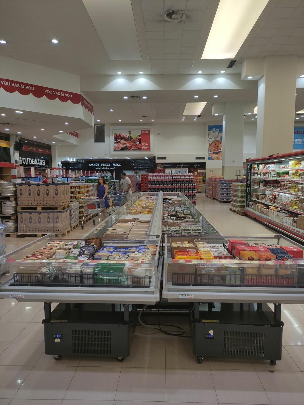 <p>HORECA kupcima je omogućen širok asortiman koji broji preko 4000 artikala, po najpovoljnijim cijenama na tržištu</p>