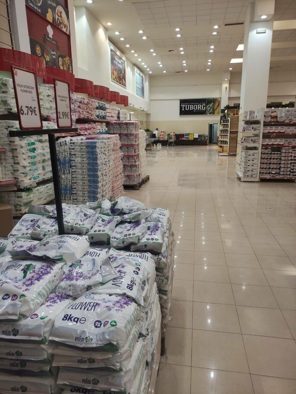 <p>HORECA kupcima je omogućen širok asortiman koji broji preko 4000 artikala, po najpovoljnijim cijenama na tržištu</p>