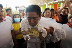 Meksički gradonačelnik se u vjekovima starom ritualu oženio...