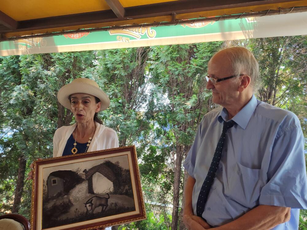 <p>"Mi ćemo se truditi da od ovog našeg iskustva što nosimo sa sobom nešto prenesemo na našu djecu i okolinu, premda će biti teško, jer pitanje je hoće li nas čuti i hoće li im ljudi i savremena tehnika dozvoliti da nas čuju“, kazao je Stanko Zeković</p>