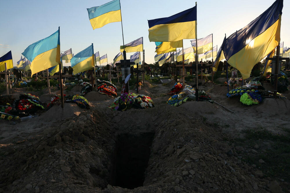 Vojničko groblje u Harkovu, Foto: Reuters