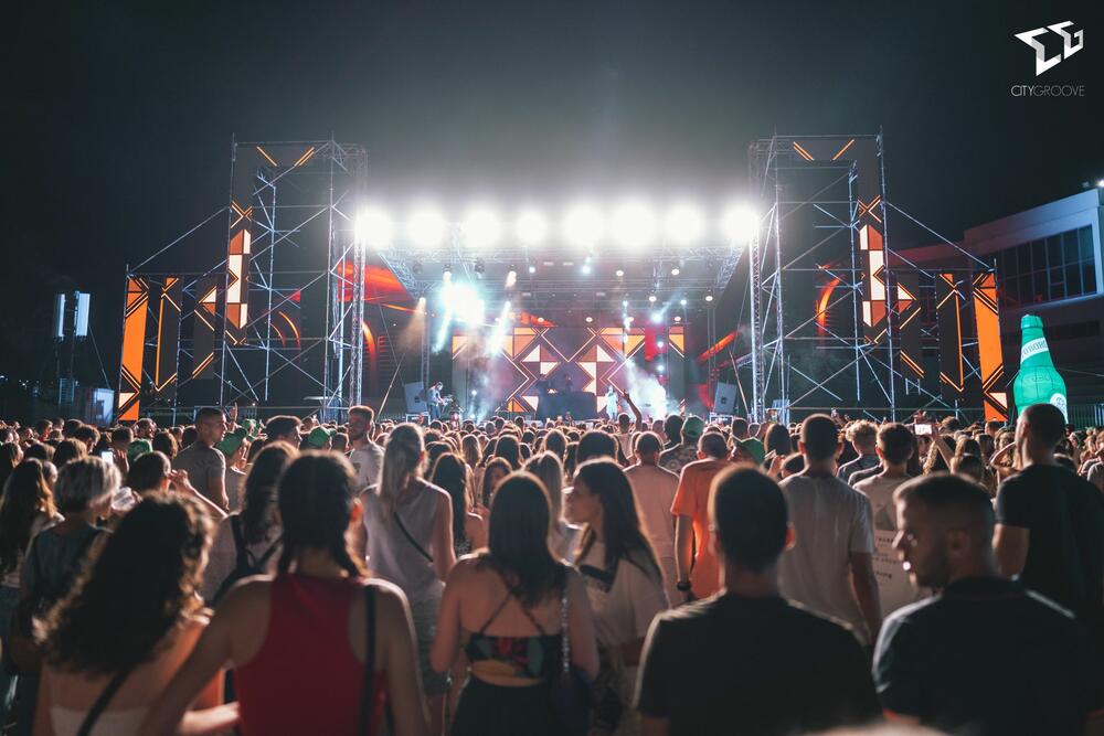 <p>Podgoričkoj publici predstavile se Nela, Angelina, Sara Jo i Senidah</p>