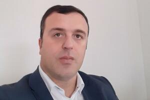 Muhović: Abazović mora da sankcioniše ministre koji grubo krše...