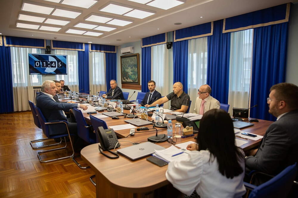 Sa sjednice Odbora za politički sistem, pravosuđe i upravu, Foto: Skupstina.me