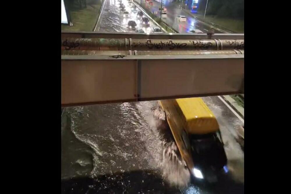 Autoput u Beogradu, Foto: Dobrica Veselinovic