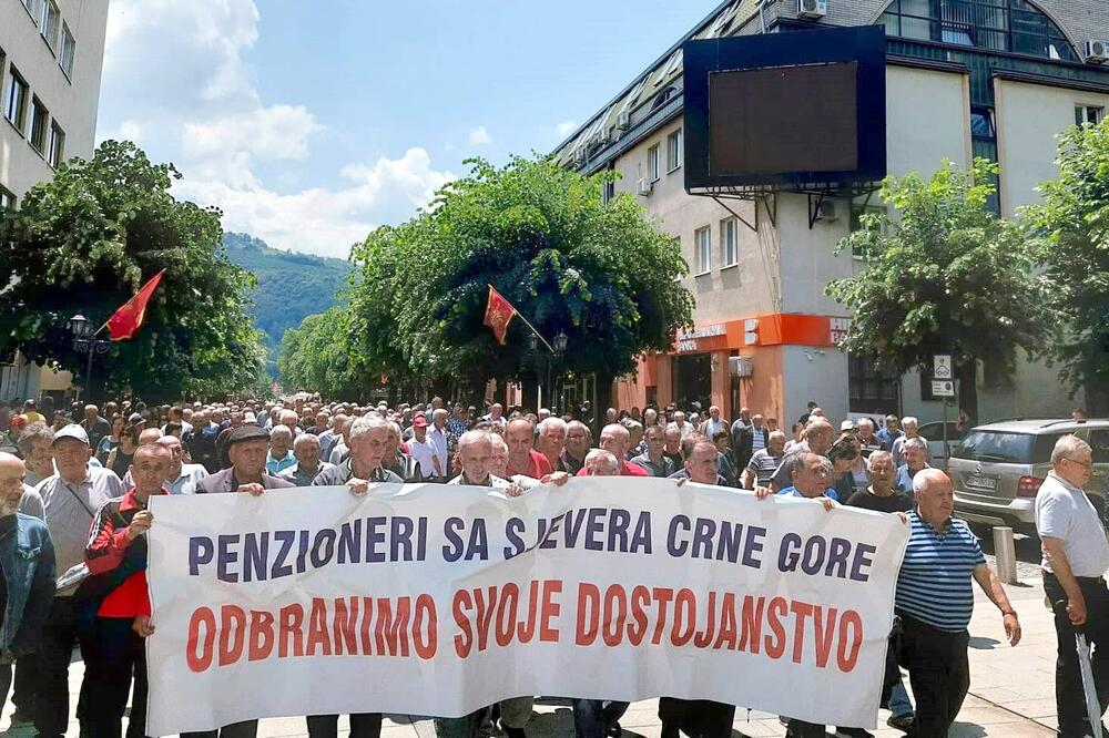 Sa ranijih protesta penzionera sa sjevera, Foto: Penzioneri sa sjevera