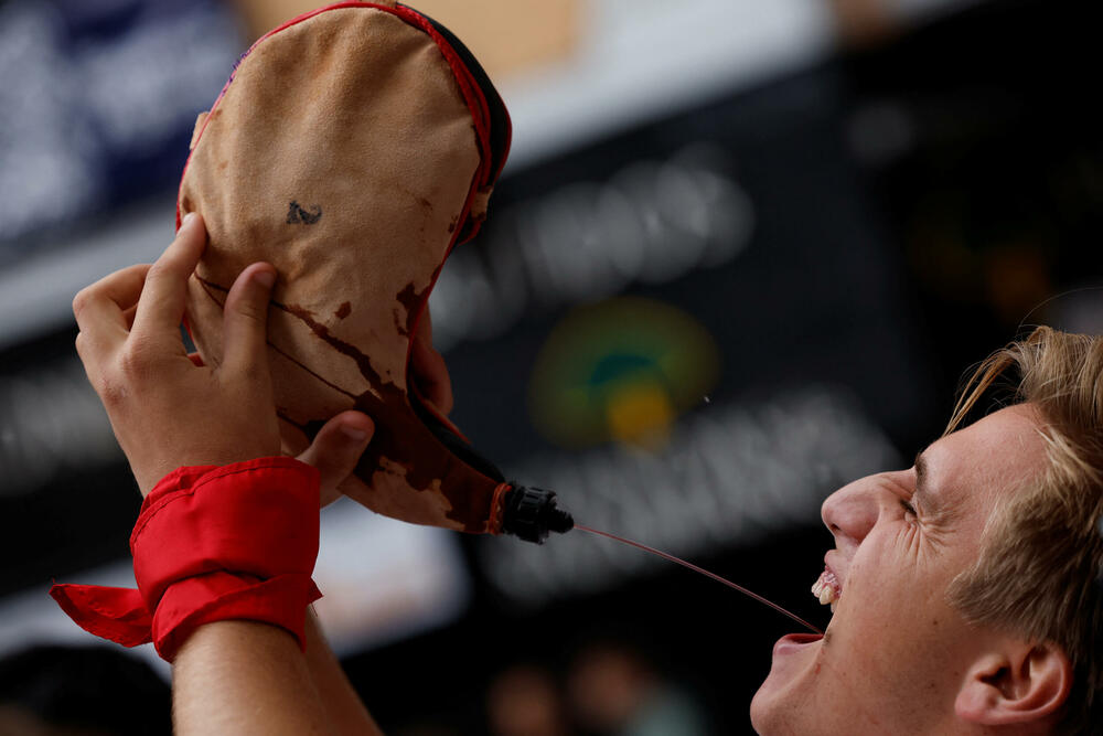 <p>Trke sa bikovima, njih ukupno osam, ulicama stare četvrti Pamplone, na trasi dugoj 800 metara, počinju u četvrtak i trajaće sedam dana</p>