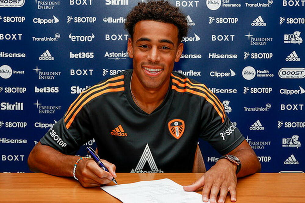 Adams će uz 20 miliona funti igrati i za bonuse Lajpcigu, Foto: Leedsunited.com