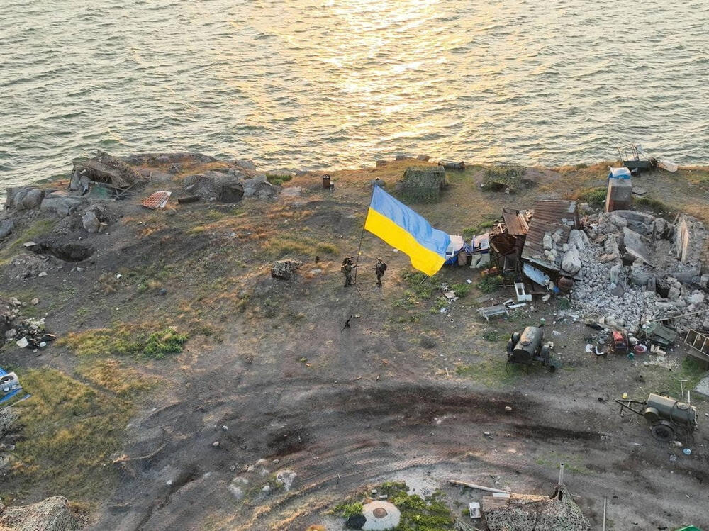 Ukrajinska zastava na Zmijskom ostrvu