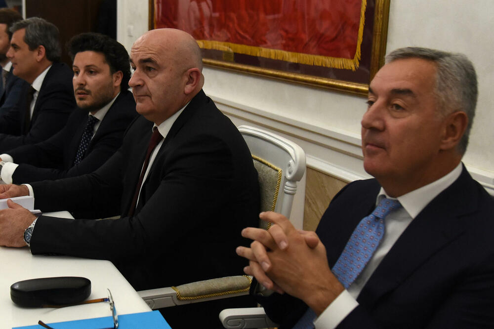 Sa sastanka, Foto: Boris Pejović