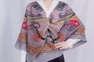 Začas: Kako da lijepo i brzo ramena pokrijete maramom