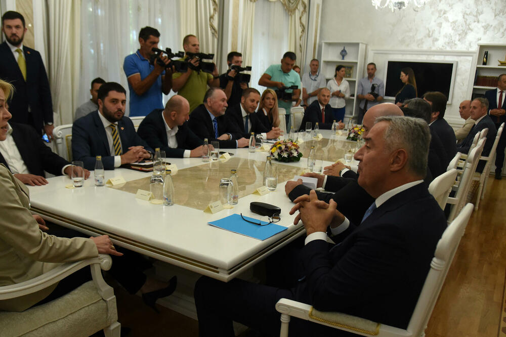 Sa sastanka, Foto: BORIS PEJOVIC