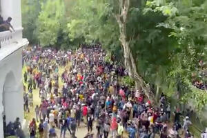 Nemiri u Šri Lanci: Demonstranti upali u predsjedničku rezidenciju