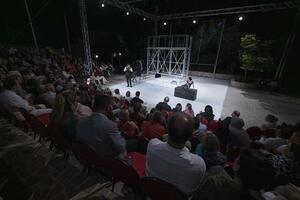 Program koji poziva na razmišljanje