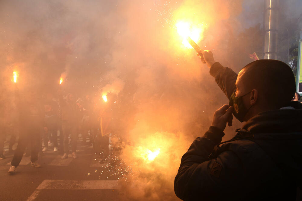 Crnogorski nacionalizam u ekspanziji (ilustracija): Sa protesta takozvanog Patriotsko-komitskog saveza, Foto: Boris Pejović