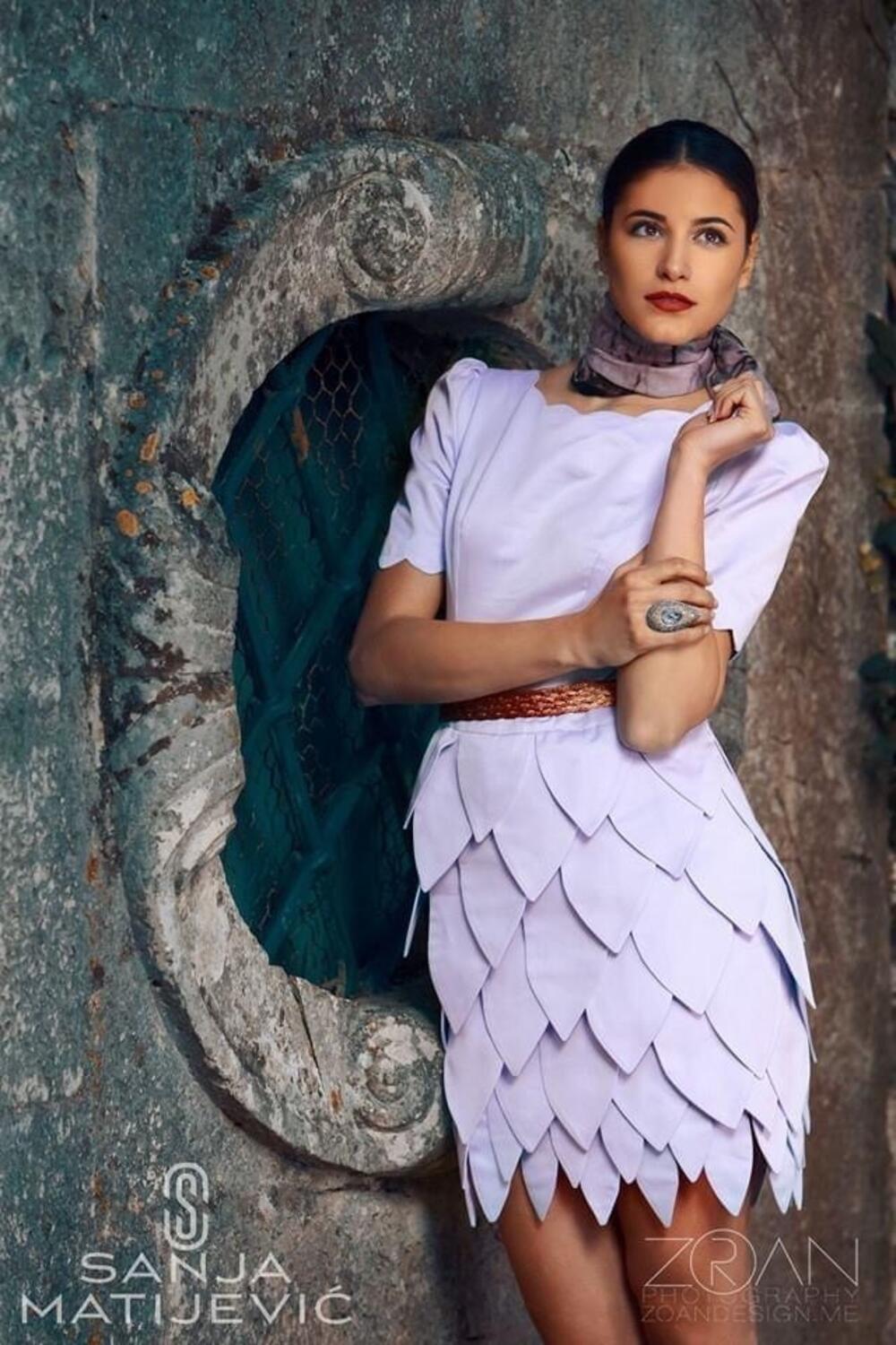 <p>Crnogorska dizajnerka kolekcijom koju će predstaviti na modnoj manifestaciji IFF Porto Montenegro obilježiće deceniju i po rada</p>