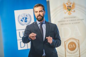 Vuković: Globalni poredak u dubokoj fragmentaciji, male države...